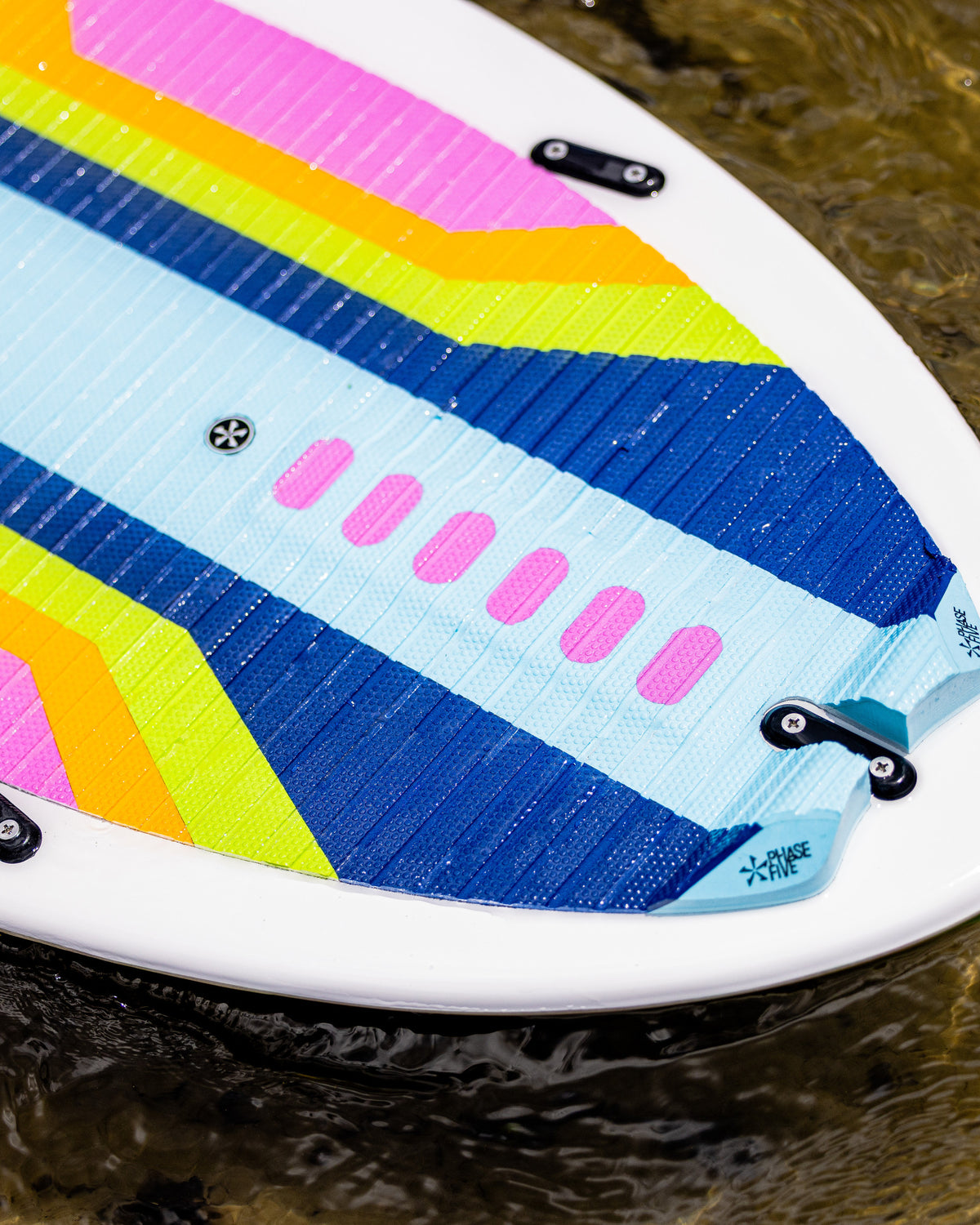 2027 Phase Five Scamp CL wakesurf board detail photo