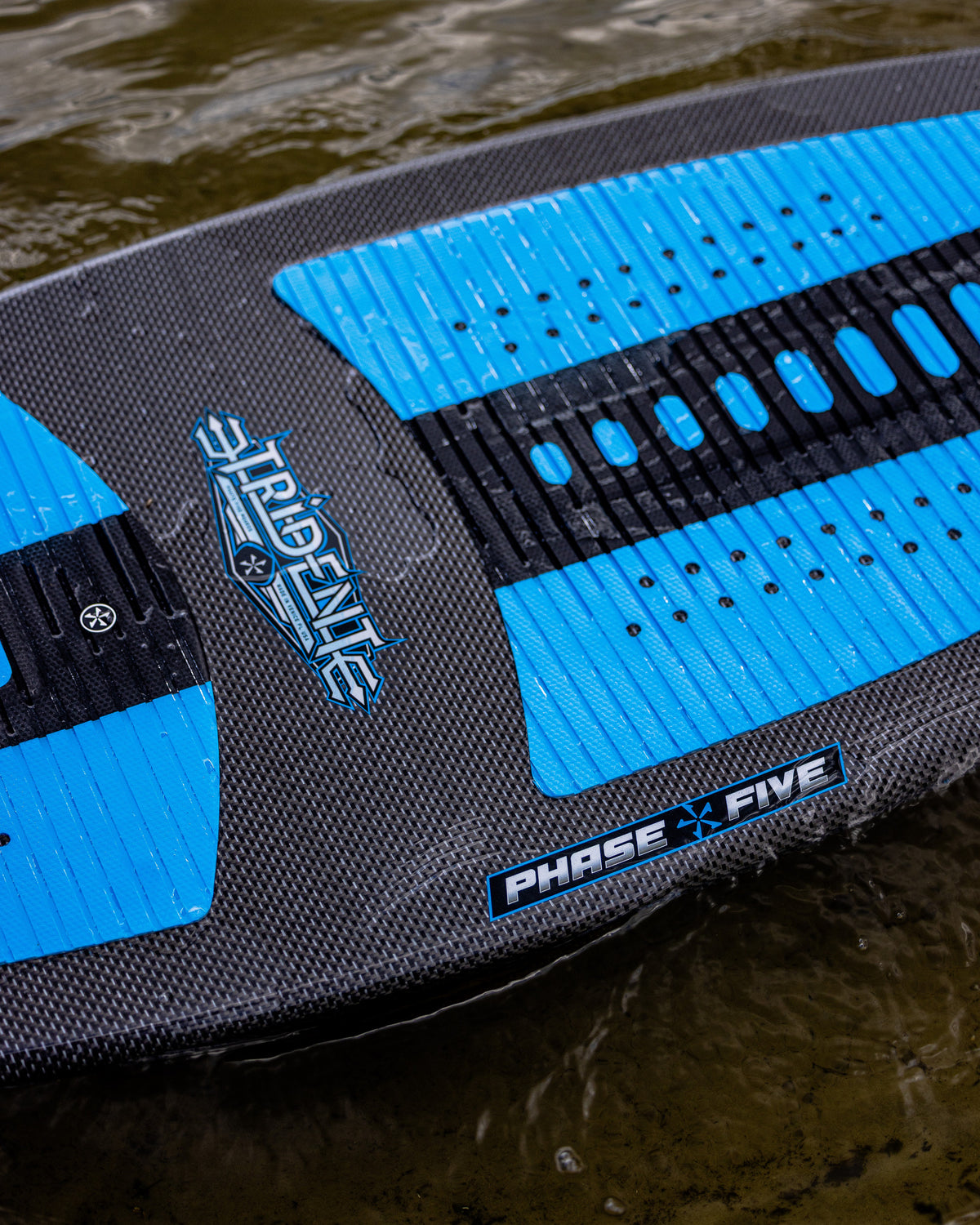 2027 Phase Five Trident V3 wakesurf board detail photo