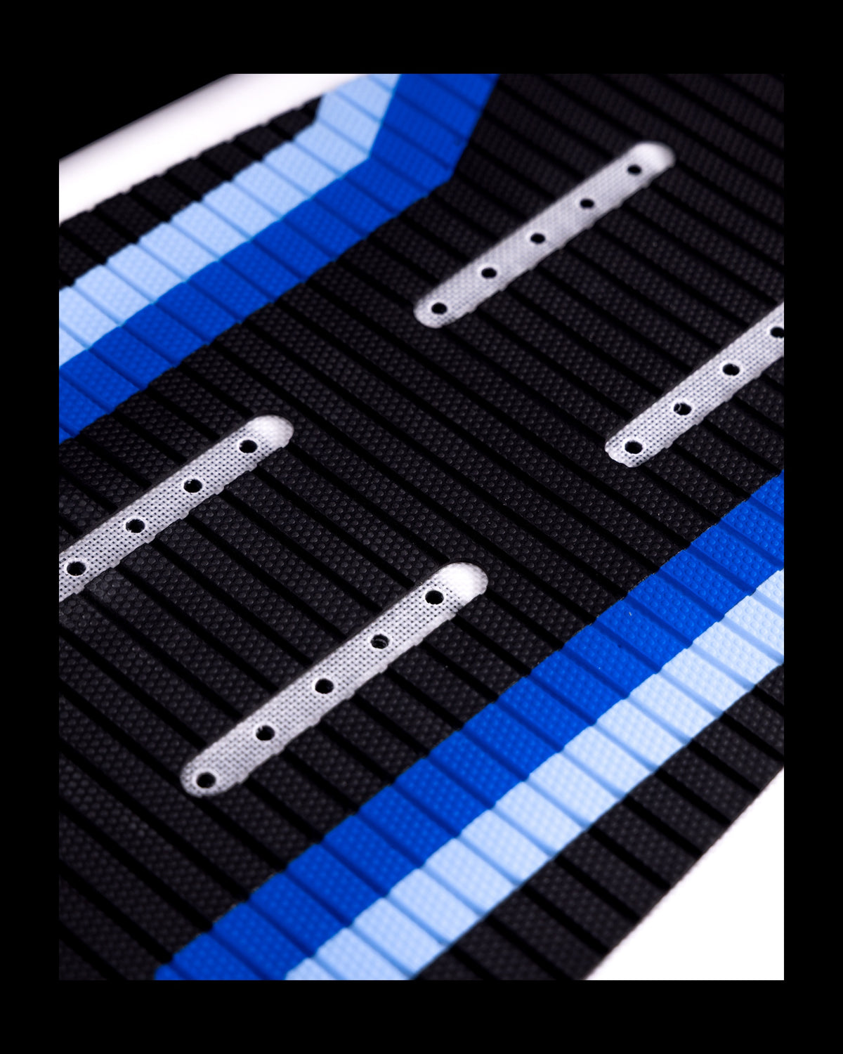 2027 Phase Five Gadget V3 Foil — tail and traction detail